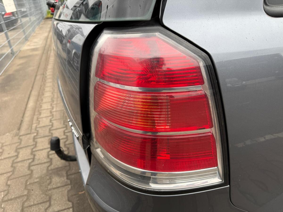 Opel Zafira B original R&uuml;ckleuchte R&uuml;cklicht rechts Vorfacelift BJ06